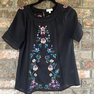 Umgee embroidered floral black shirt